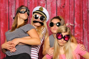 fröhliche Mädchen Fotobox
